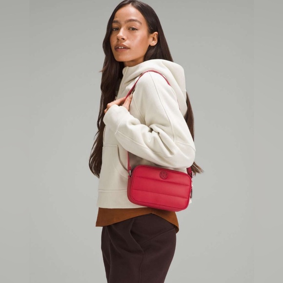 lululemon puff crossbody bag BLACK Everywhere 2L Wunder Lululemon + Everywhere Belt Bag